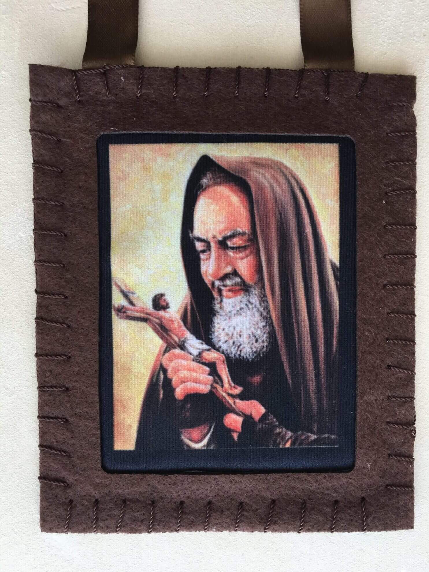 Padre Pio Scapular | Fiat Imports